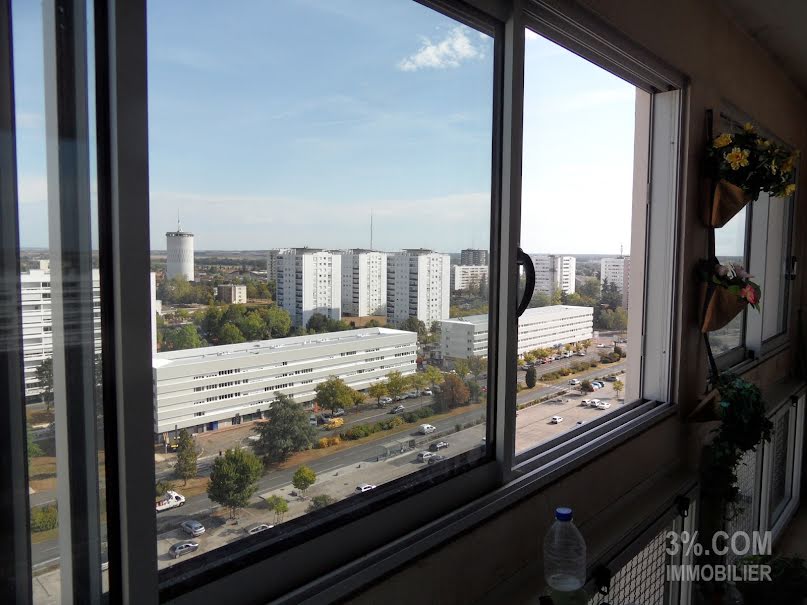 Vente appartement 4 pièces 88.23 m² à Poitiers (86000), 89 500 €