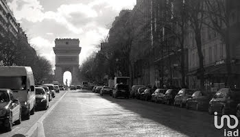 parking à Paris 8ème (75)