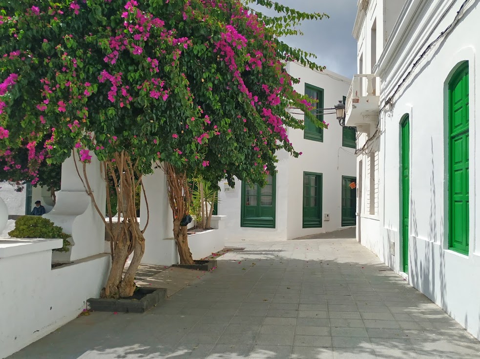 LOS PUEBLOS BLANCOS - LANZAROTE. EXISTEN OTROS MUNDOS, PERO ESTÁN EN ESTE (3)