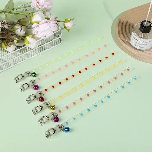 Luminous Cat Necklace Glowing Small Dog Cat Collar Anti-Loss Fluorescent Silicone Cat Bell Collar Neck Ring Pet Cat Acce