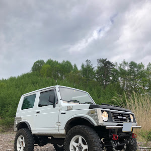 ジムニー JA11V