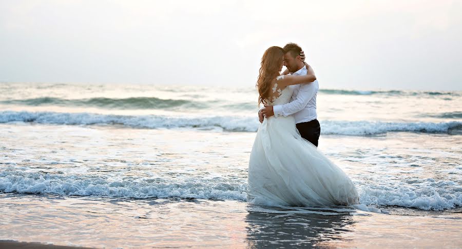 Fotógrafo de casamento Taner Kizilyar (tanerkizilyar). Foto de 5 de julho 2018