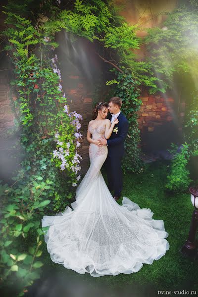 Nhiếp ảnh gia ảnh cưới Andrey Savchenko (twinsweddings). Ảnh của 30 tháng 6 2017