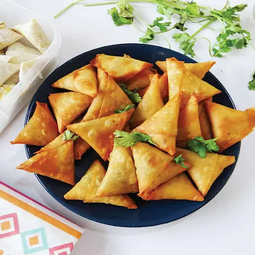 CHEESE SAMOSA