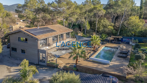 Villa with pool and terrace 3