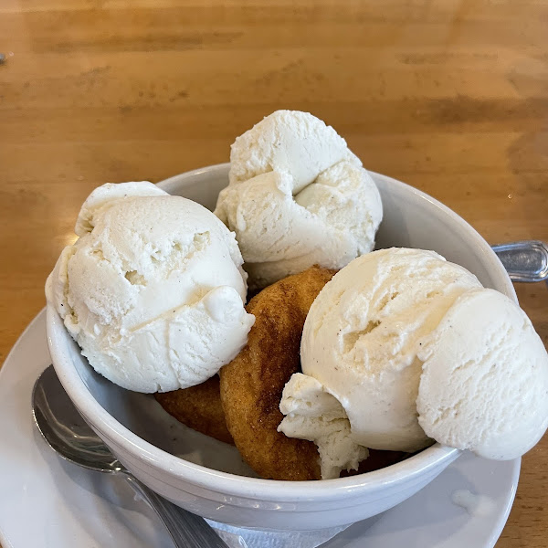 Warmed up katz donuts and ice cream.  Wanted the cheesecake, but they were out of it.  Still good!