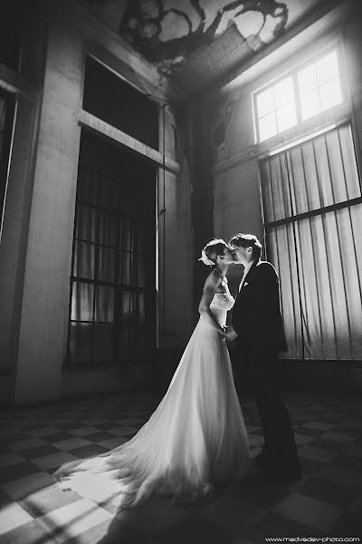 Wedding photographer Pavel Miadzvedzeu (medvedev-photo). Photo of 6 February 2015