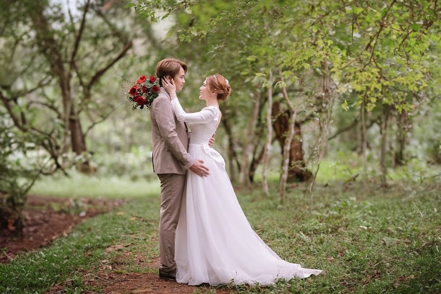 Fotografo di matrimoni Mangpor Rapeeporn (photolista). Foto del 18 giugno 2023