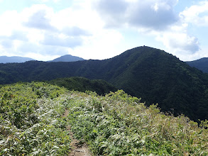 南丈競山へ向かう