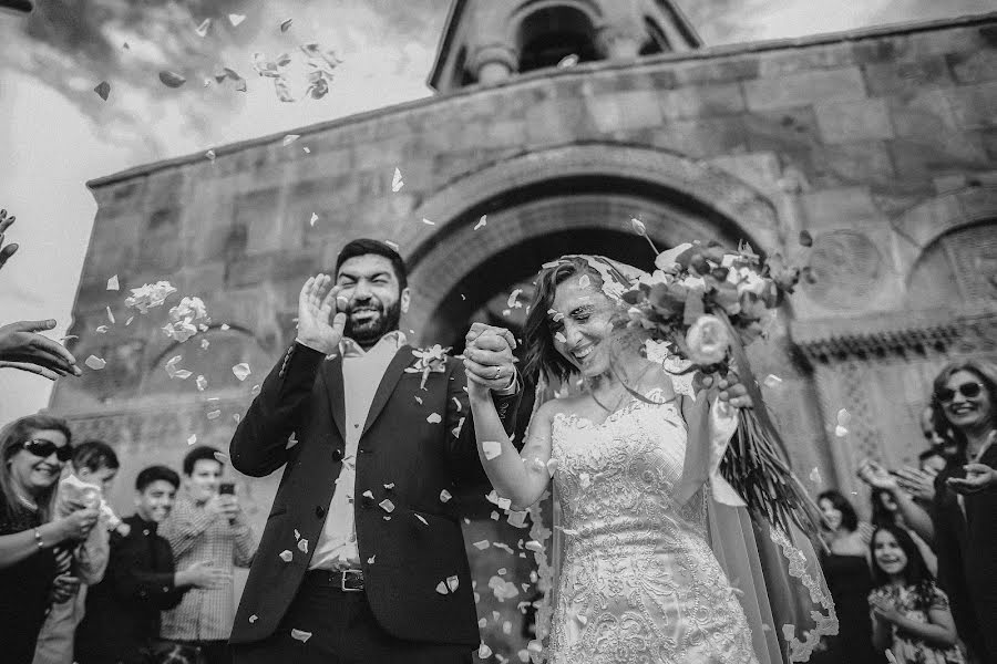 Fotógrafo de casamento Karen Ogannisyan (karenhovhannisya). Foto de 7 de dezembro 2017