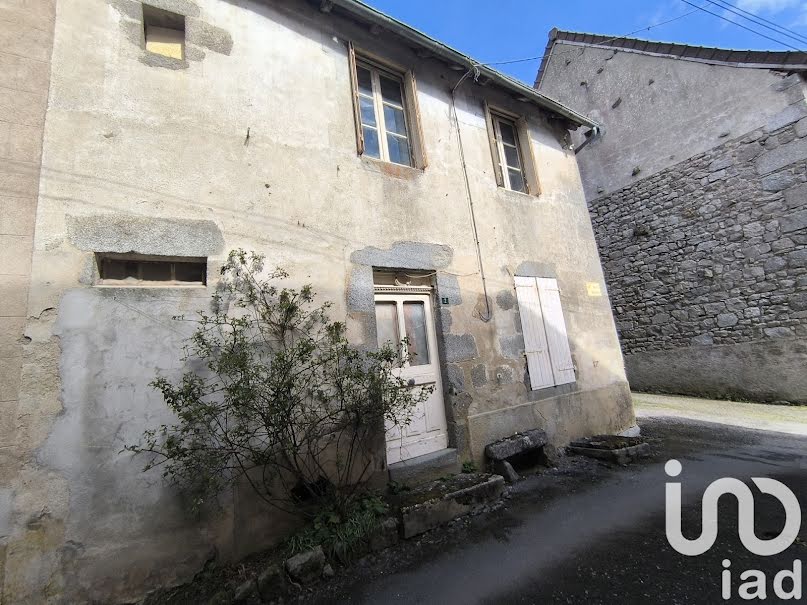 Vente maison 2 pièces 67 m² à Crocq (23260), 20 000 €