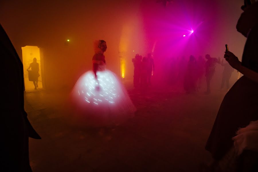 Fotografo di matrimoni Isabelle Bazin (isasouri). Foto del 8 agosto 2023