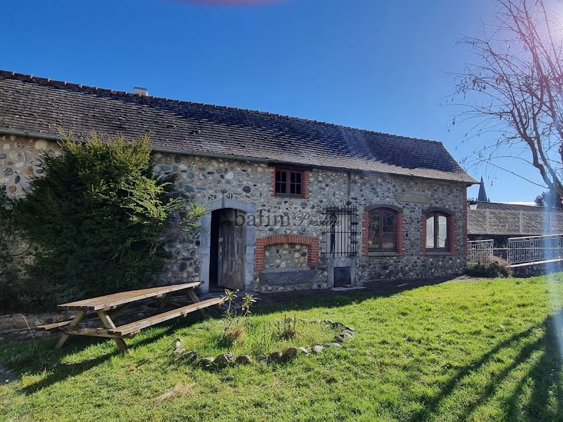 Vente château 9 pièces 230 m² à Ger (64530), 496 000 €