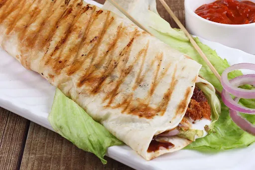 Schezwan Chicken Wrap