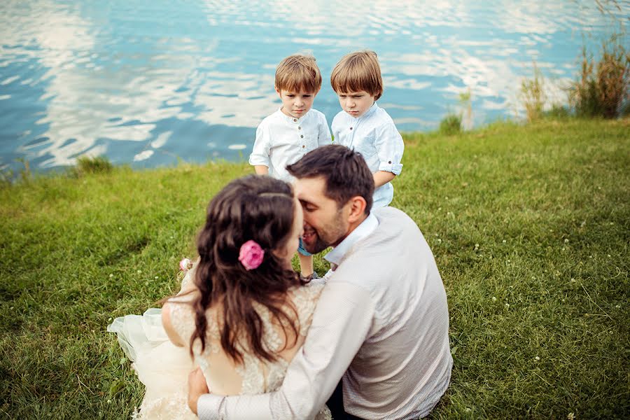 Fotografo di matrimoni Mikhail Nesterov (nesterov). Foto del 10 ottobre 2014