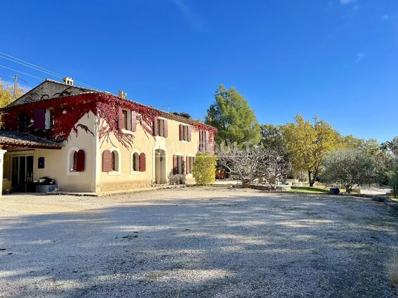 Vente maison  170 m² à Saint-Saturnin-lès-Apt (84490), 900 000 €