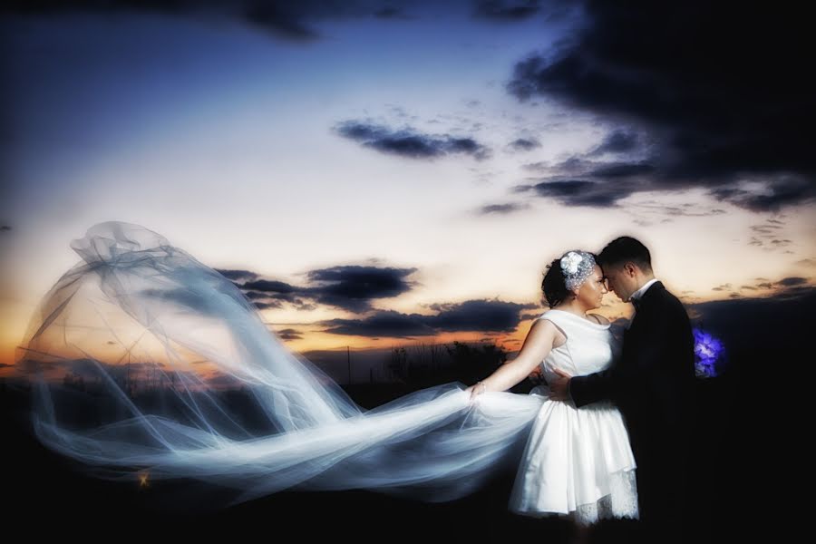 Wedding photographer Razvan Velev (artheart). Photo of 6 July 2014