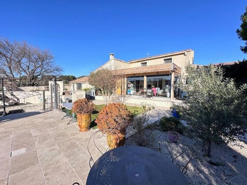 Vente villa 6 pièces 226 m² à Tavel (30126), 560 000 €