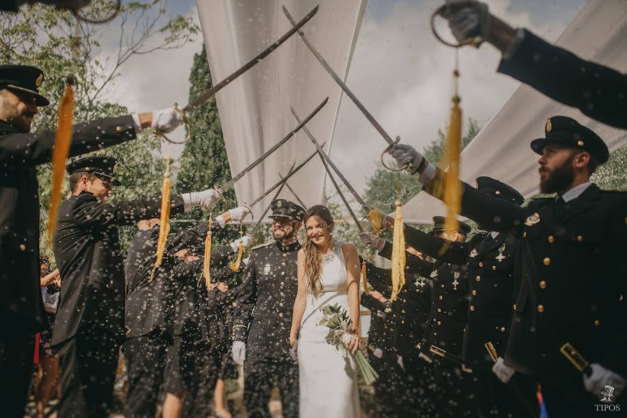 Fotografo di matrimoni Laura (tipos). Foto del 23 maggio 2019