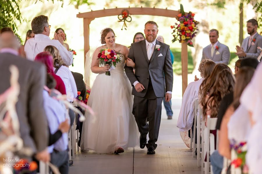 Wedding photographer Becky Robinson (beckyrobinson). Photo of 8 September 2019