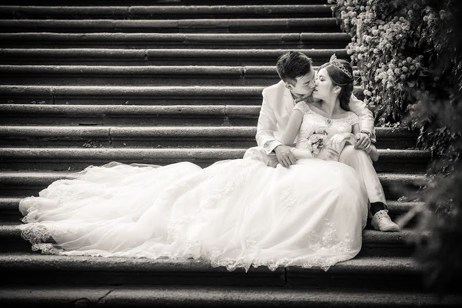 Fotografo di matrimoni Pavel Ruzicka (ruzicka). Foto del 17 aprile 2015