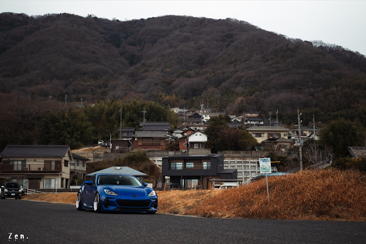 BRZのusdm・まだまだ寒い・ローアングルショット・ローアングルに関するカスタム事例の投稿画像1枚目