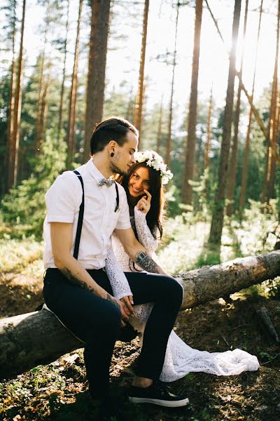 Fotógrafo de casamento Ivan Mezhyan (mezhyan). Foto de 8 de agosto 2015