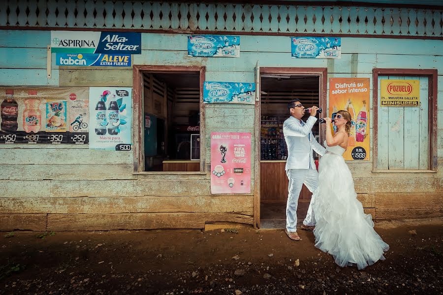 Fotógrafo de bodas Toh Gouttenoire (tohgouttenoire). Foto del 13 de febrero 2019