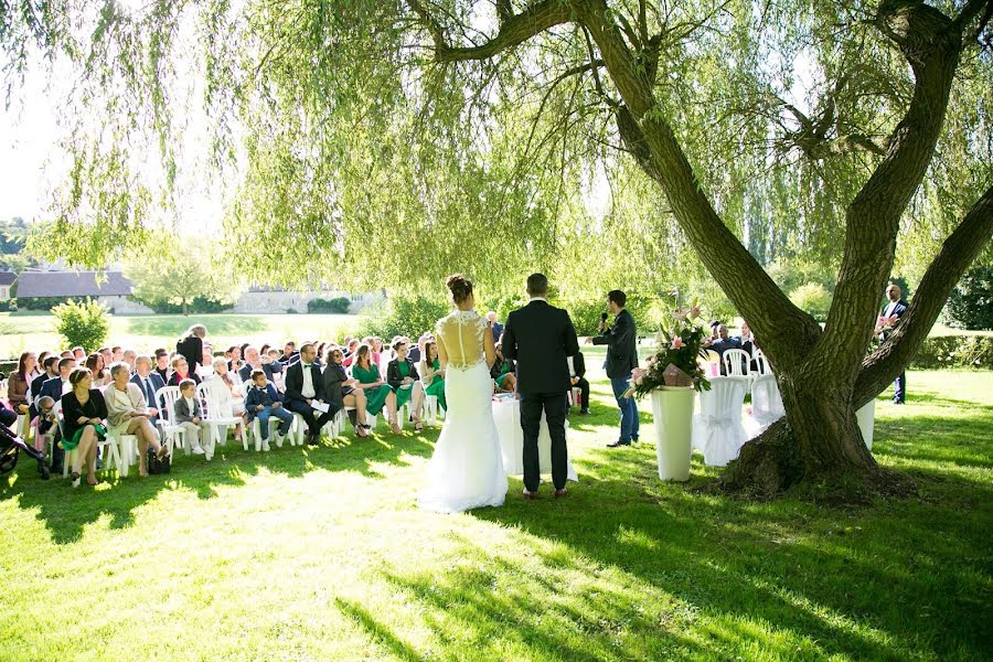 結婚式の写真家Louise Verdier (verdier)。2019 4月17日の写真