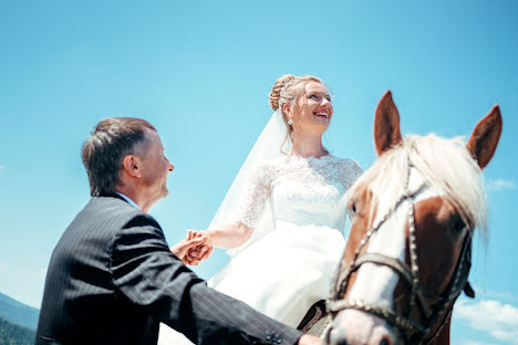 Fotógrafo de casamento Alisher Makhmadaliev (makhmadalievv). Foto de 2 de setembro 2018