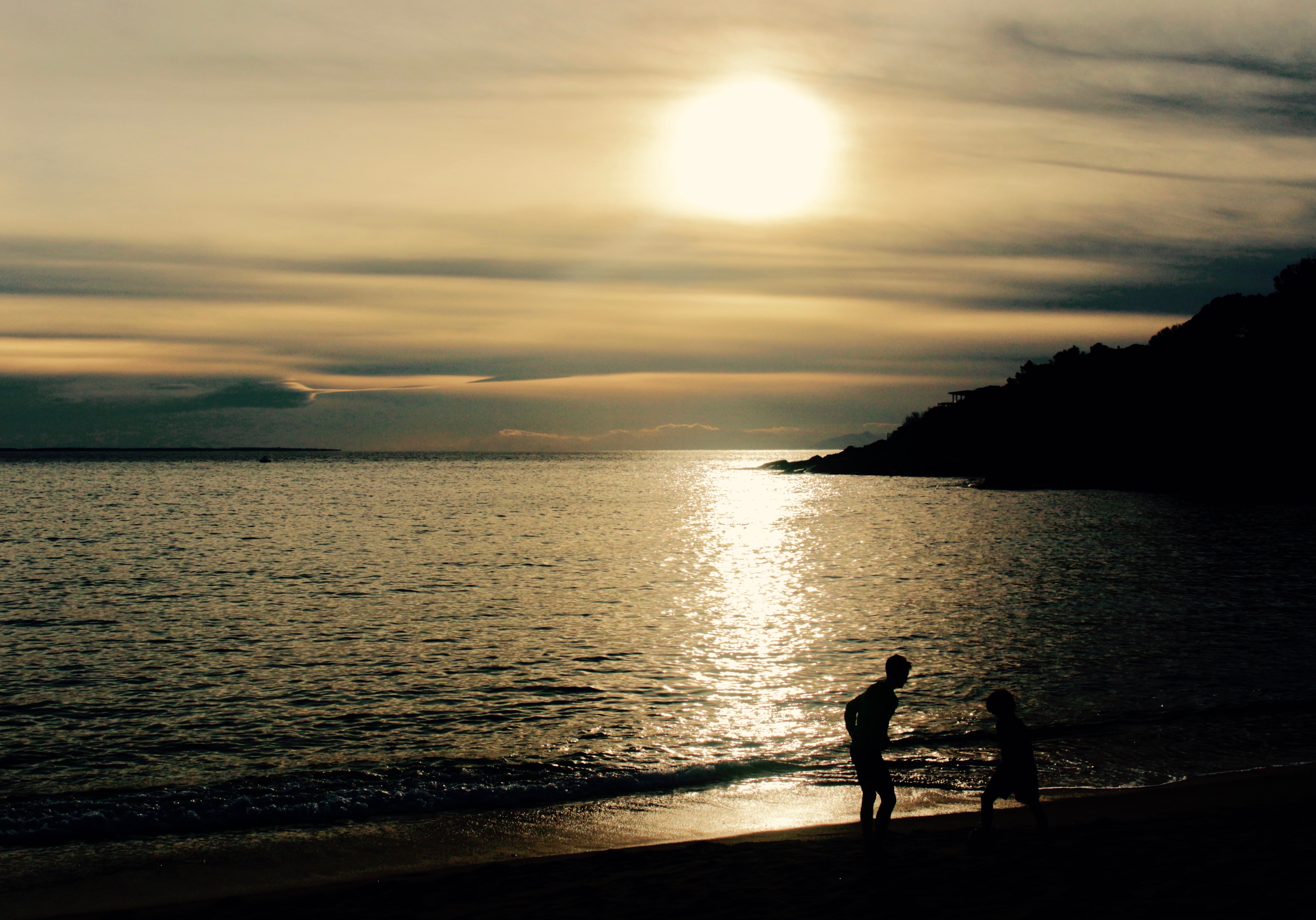 Luci e ombre sul mare  di LightDark