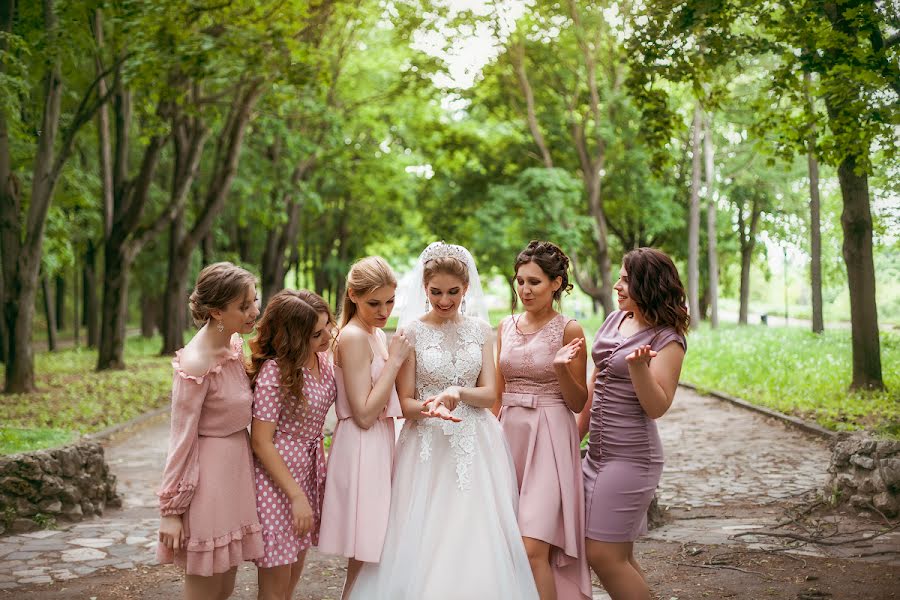 Fotógrafo de casamento Anastasiya Telina (telina). Foto de 9 de julho 2019