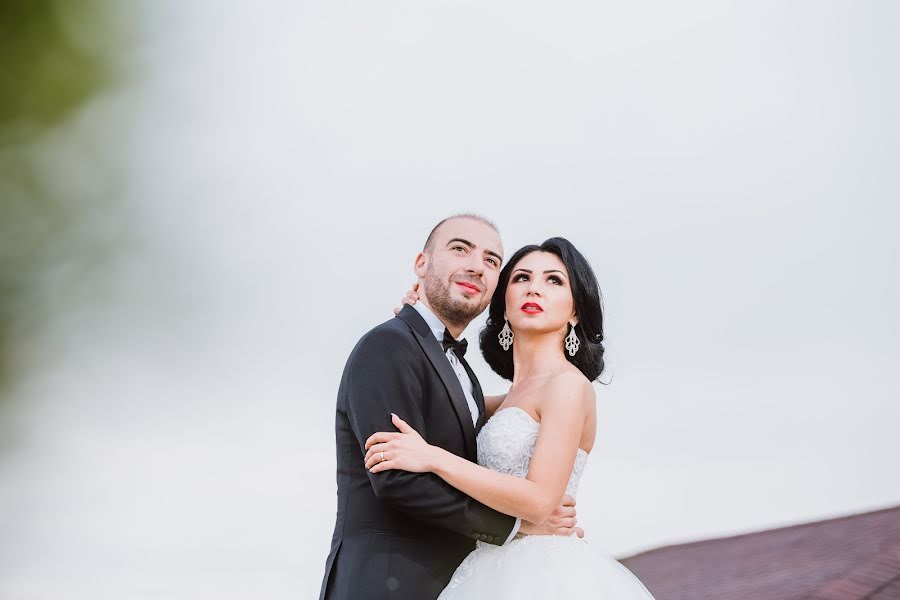 Wedding photographer Bogdan Bucseneanu (blurphotoevents). Photo of 1 October 2018