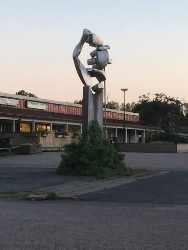 Gråbo Torg, Staty