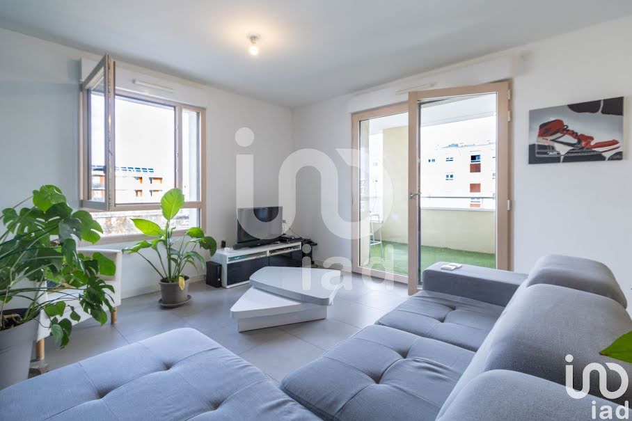 Vente appartement 3 pièces 61 m² à Saint-Priest (69800), 230 000 €