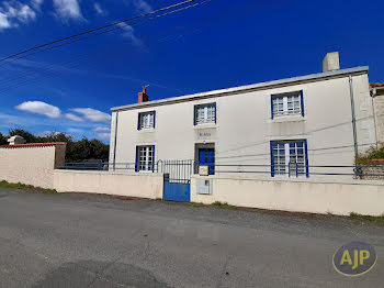 maison à Nalliers (85)