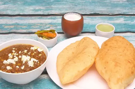 Bikaner Special Chole Bhature