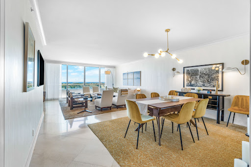 Apartment with pool 5
