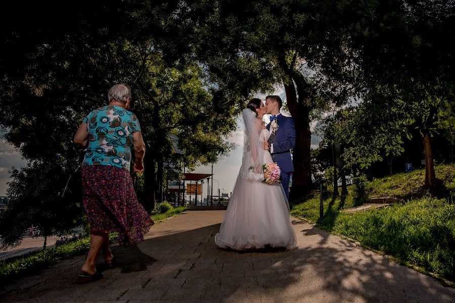 Wedding photographer Costin Tertess (costintertess). Photo of 16 August 2018