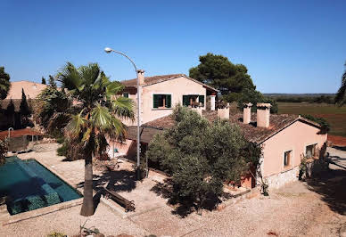 Villa with pool and terrace 3