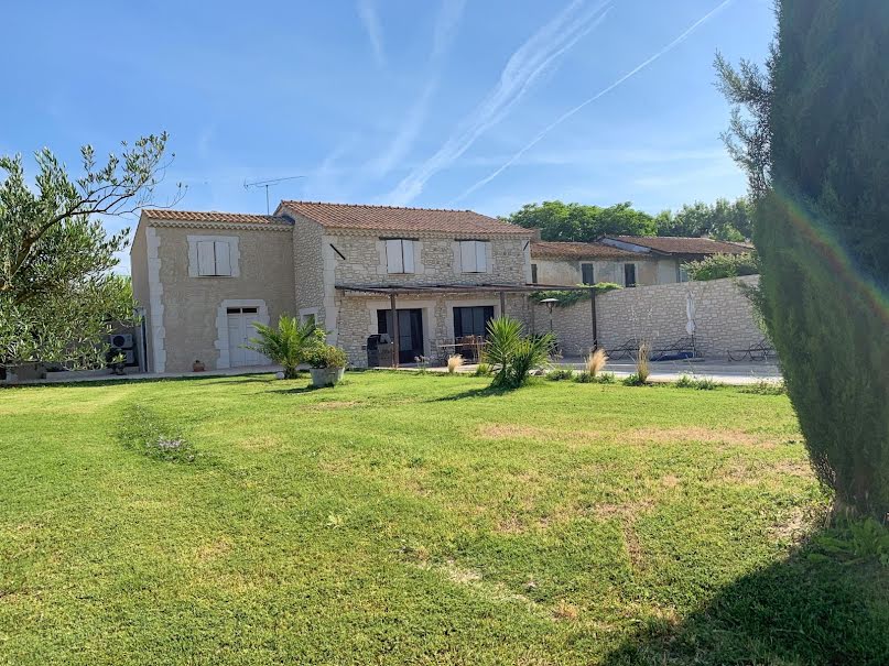 Vente maison 7 pièces 240 m² à Raphèle-lès-Arles (13280), 1 050 000 €