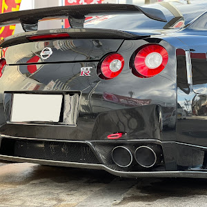 NISSAN GT-R R35