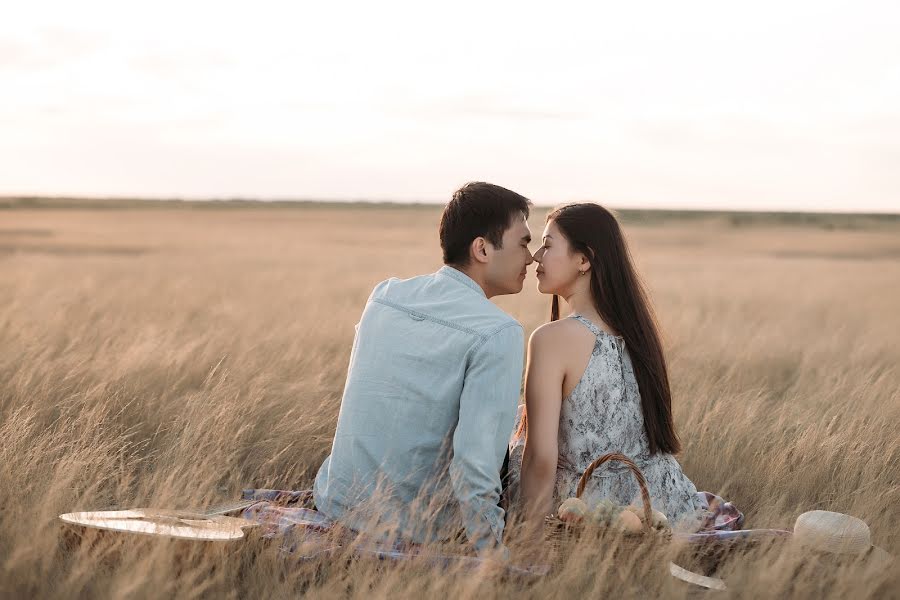 Fotógrafo de casamento Madi Zhetibaev (madeka10). Foto de 2 de janeiro 2021