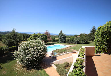 House with pool and terrace 3