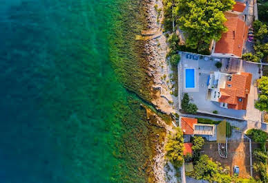 House with pool and terrace 2