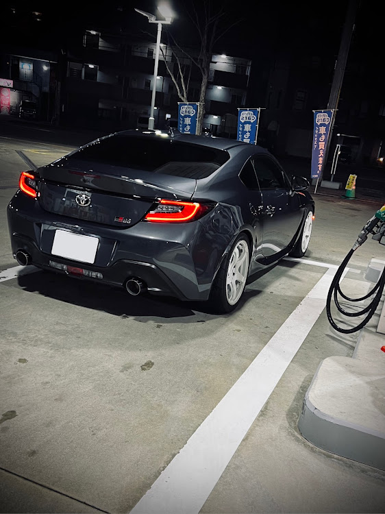 GR86の洗車・今年もあとわずか・スタンド映えに関するカスタム事例の投稿画像1枚目