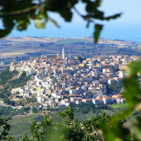 L'antico Borgo di Montenero di Bisaccia di 