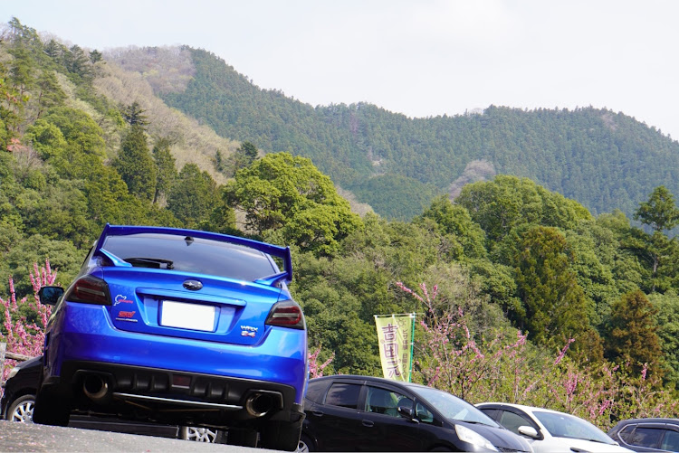 WRX S4のドライブ・合角ダム・合角漣大橋・お花とコラボ！・吉田元気村に関するカスタム事例の投稿画像6枚目