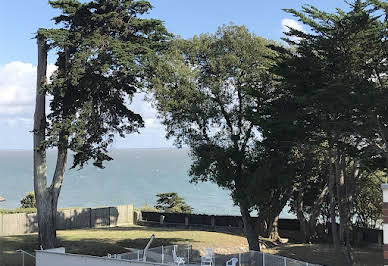 Appartement avec piscine en bord de mer 1