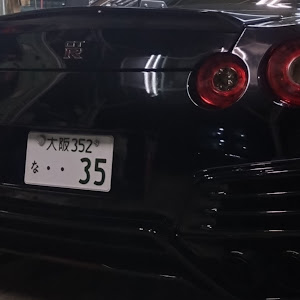 NISSAN GT-R R35